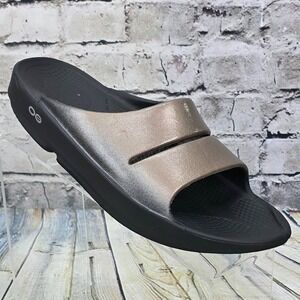 Oofos Ooahh Slide Sandals Men's‎ 7 Womens 9 Gold Bronze Comfort Recovery Shoes